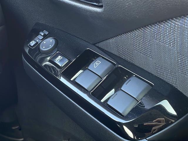 デイズ ハイウェイスター Gターボプロパイロットエディション プッシュスタート スマートキー プロパイロット 全方位カメラ 電動パーキングブレーキ LEDヘッドライト 純正フロアマット 純正15インチアルミホイール 取扱説明書 オートエアコン アイドリングストッ(12枚目)