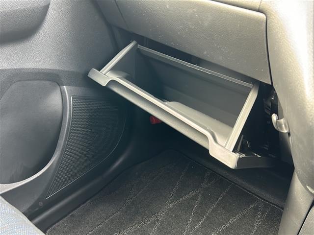 デイズ ハイウェイスター Gターボプロパイロットエディション プッシュスタート スマートキー プロパイロット 全方位カメラ 電動パーキングブレーキ LEDヘッドライト 純正フロアマット 純正15インチアルミホイール 取扱説明書 オートエアコン アイドリングストッ(16枚目)