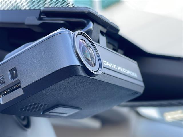 【　ドライブレコーダー　】運転中の記録を残します！事故などを起こした起こされた時の証拠を残します！