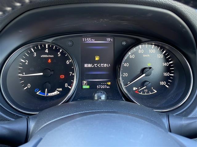 【　メーター　】メーターまわりも鮮やかに照らし出され、デザイン、安全性ともにバッチリですね♪