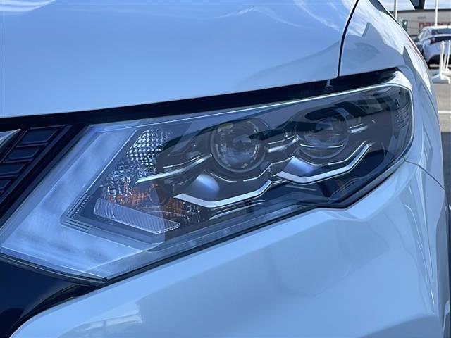 【　ヘッドライト　】悪天候や夜間の走行も視界良好で安心してお乗りいただけます！