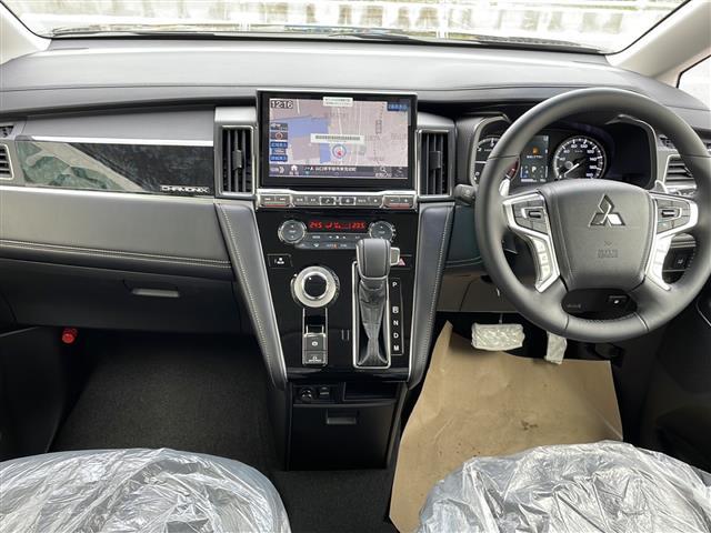 デリカD:5 シャモニー 純正SDナビ アラウンドビューモニター ETC フルセグテレビ プッシュスタート アイドリングストップ スペアキー ハンドルヒーター パワーシート シートヒーター 純正アルミホイール18インチ(2枚目)