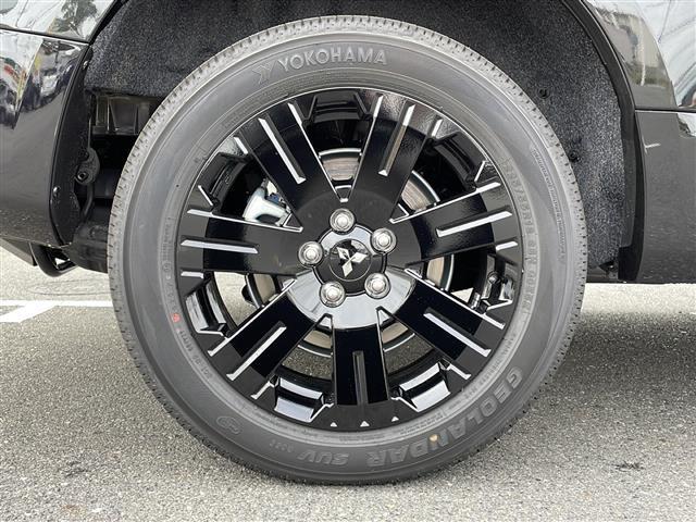 デリカD:5 シャモニー 純正SDナビ アラウンドビューモニター ETC フルセグテレビ プッシュスタート アイドリングストップ スペアキー ハンドルヒーター パワーシート シートヒーター 純正アルミホイール18インチ(41枚目)