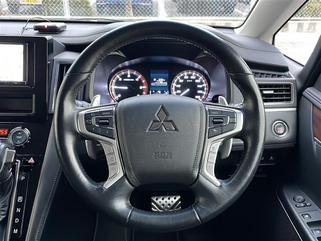 デリカD:5 P 社外SDナビ バックカメラ Bluetooth ETC プッシュスタート アイドリングストップ 両側電動パワースライドドア 電動リアゲートパワーシート シートヒーター ハンドルヒーター(8枚目)