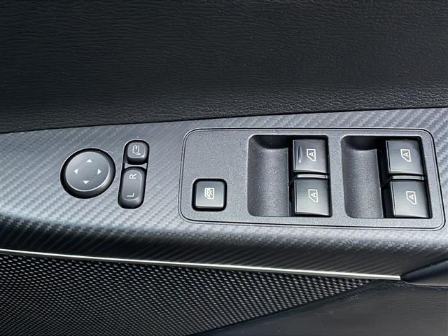 デリカD:5 P 社外SDナビ バックカメラ Bluetooth ETC プッシュスタート アイドリングストップ 両側電動パワースライドドア 電動リアゲートパワーシート シートヒーター ハンドルヒーター(14枚目)