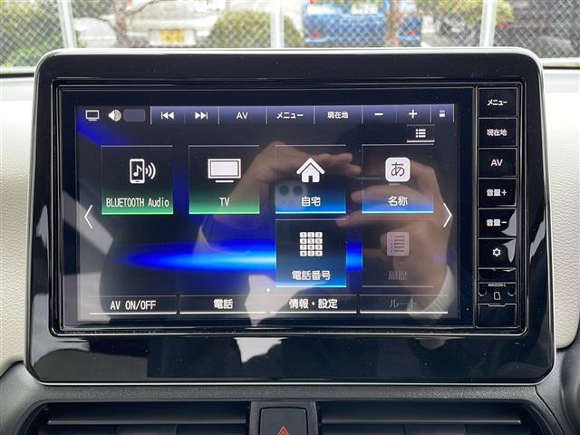 デイズ Ｘ　９インチ純正ナビ　アラウンドビューモニター　ディスプレイ付自動防眩式ルームミラー　ステアリングスイッチ　純正フロアマット　純正アルミホイール　オートライト　オートマチックハイビーム　パーキングアシスト（5枚目）
