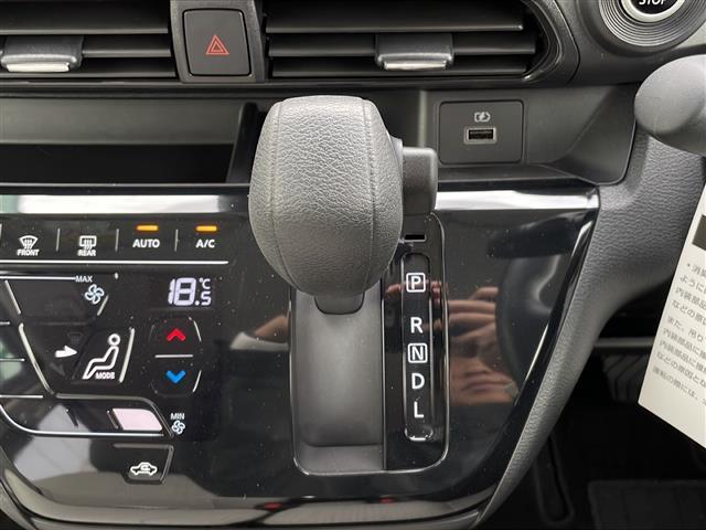 デイズ Ｘ　９インチ純正ナビ　アラウンドビューモニター　ディスプレイ付自動防眩式ルームミラー　ステアリングスイッチ　純正フロアマット　純正アルミホイール　オートライト　オートマチックハイビーム　パーキングアシスト（15枚目）