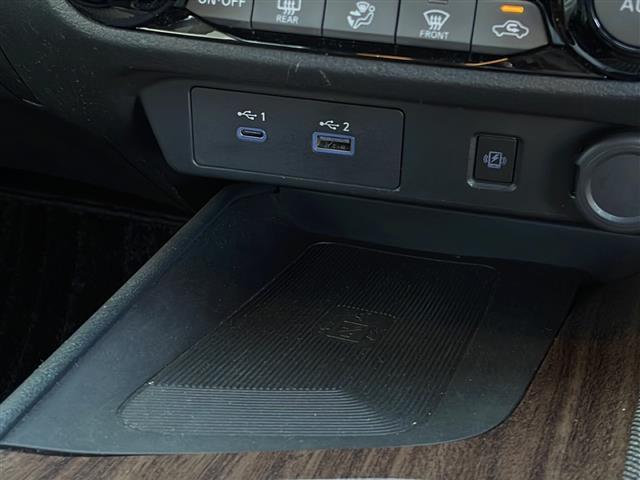 オーラ G 純正9インチナビ アラウンドビューモニター プロパイロット エマージェンシーブレーキ スマートルームミラー ブラインドスポットモニター ドライブレコーダー ワイヤレス充電 ETC スマートキー(21枚目)