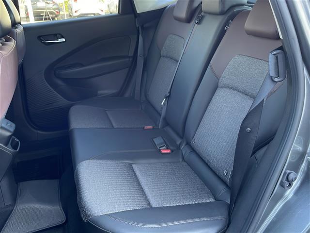 オーラ G 純正9インチナビ アラウンドビューモニター プロパイロット エマージェンシーブレーキ スマートルームミラー ブラインドスポットモニター ドライブレコーダー ワイヤレス充電 ETC スマートキー(26枚目)