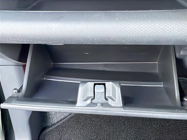 【　グローブボックス　】小物の収納が可能です！／／