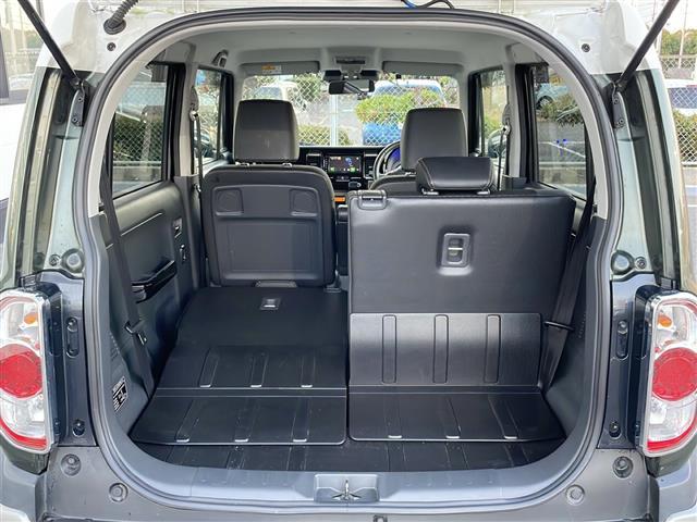 【　ラゲッジスペース　】リアシートを倒せばこの大容量！ダンボールなどの大きい荷物も釣り具などの長尺物まで様々載せられそうです！／／