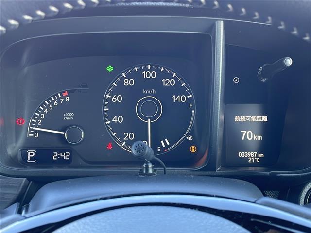 【　メーター　】メーターまわりも鮮やかに照らし出され、デザイン、安全性ともにバッチリですね♪