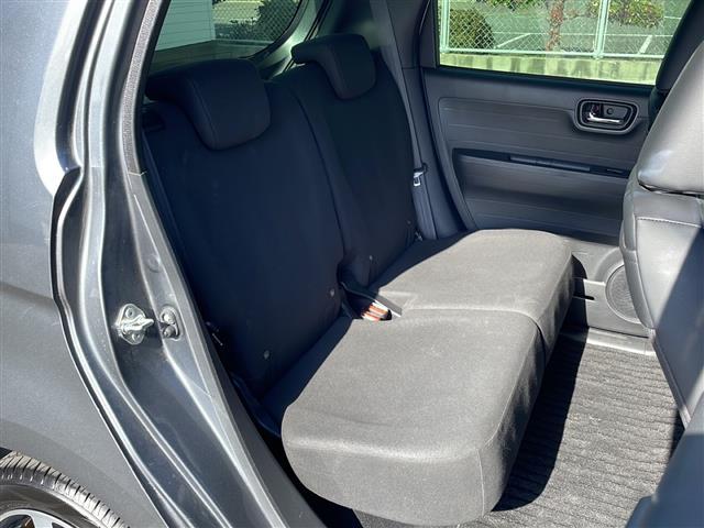 【　セカンドシート　】２列目も広々お乗りいただけます♪