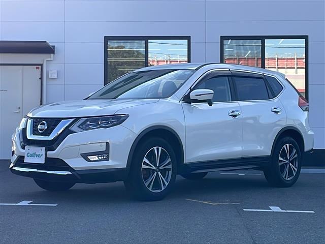 エクストレイル ２０Ｘ　純正９インチナビ　Ｂｌｕｅｔｏｏｔｈ　フルセグＴＶ　ＤＶＤ再生　フリップダウンモニター　エマージェンシーブレーキ　クリアランスソナー　スマートキー　プッシュスタート　スペアキー有　ワンオーナー　取説（31枚目）