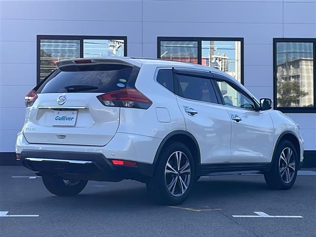 エクストレイル ２０Ｘ　純正９インチナビ　Ｂｌｕｅｔｏｏｔｈ　フルセグＴＶ　ＤＶＤ再生　フリップダウンモニター　エマージェンシーブレーキ　クリアランスソナー　スマートキー　プッシュスタート　スペアキー有　ワンオーナー　取説（35枚目）