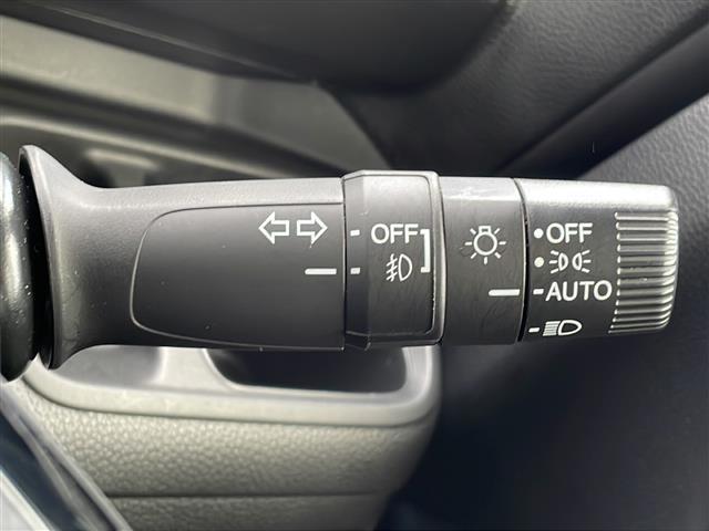 Ｎ－ＢＯＸカスタム Ｌ　純正ＳＤナビ　Ｂｌｕｅｔｏｏｔｈ　ＥＴＣ　ドライブレコーダー　バックカメラ　純正フロアマット　純正アルミホイール　前席シートヒーター　スマートキー　プッシュアップスタート　片側パワースライドドア（13枚目）