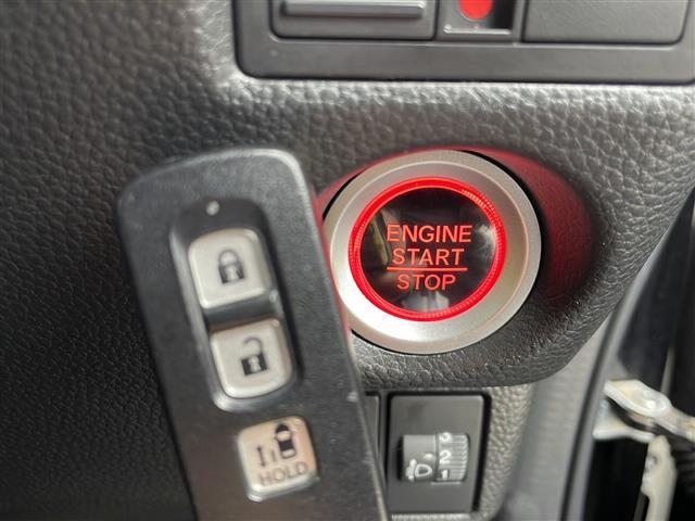 Ｎ－ＢＯＸカスタム Ｌ　純正ＳＤナビ　Ｂｌｕｅｔｏｏｔｈ　ＥＴＣ　ドライブレコーダー　バックカメラ　純正フロアマット　純正アルミホイール　前席シートヒーター　スマートキー　プッシュアップスタート　片側パワースライドドア（14枚目）