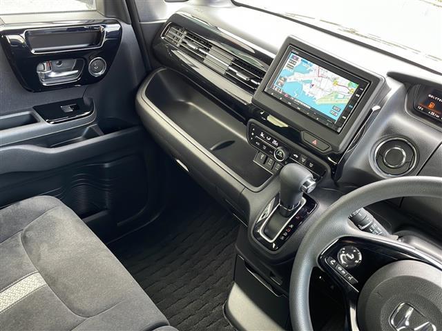 Ｎ－ＢＯＸカスタム Ｌ　純正ＳＤナビ　Ｂｌｕｅｔｏｏｔｈ　ＥＴＣ　ドライブレコーダー　バックカメラ　純正フロアマット　純正アルミホイール　前席シートヒーター　スマートキー　プッシュアップスタート　片側パワースライドドア（20枚目）