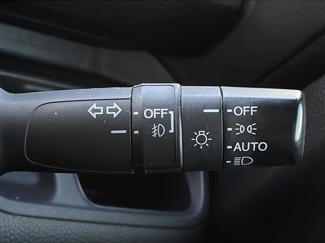 N-BOXカスタム G・Lホンダセンシング 社外SDナビ フルセグテレビ バックカメラ ETC Bluetooth プッシュスタート アイドリングストップ 純正アルミホイール14インチ LEDヘッドライト フォグランプ シートヒーター(12枚目)