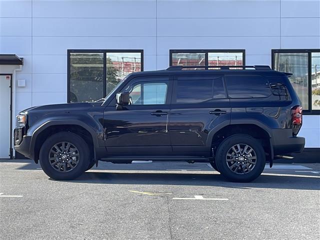 ランドクルーザー２５０ ＶＸ　デイスプレイオーディオ　フルセグテレビ　ＥＴＣ２．０　アラウンドビューモニター　デジタルインナーミラー　純正フロアマット　１８インチ純正アルミホイール　ルーフレール　電動リアゲート　レザーシート（35枚目）