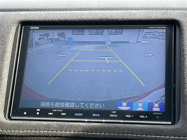 ヴェゼル ハイブリッドＲＳ・ホンダセンシング　純正８インチナビ　フルセグＴＶ　ＥＴＣ　ドラレコ　ホンダセンシング　車線維持支援システム　路外逸脱抑制機能　歩行者事故低減ステアリング　標識認識機能　先行車発進お知らせ機能　衝突軽減ブレーキ　純正ＡＷ（4枚目）