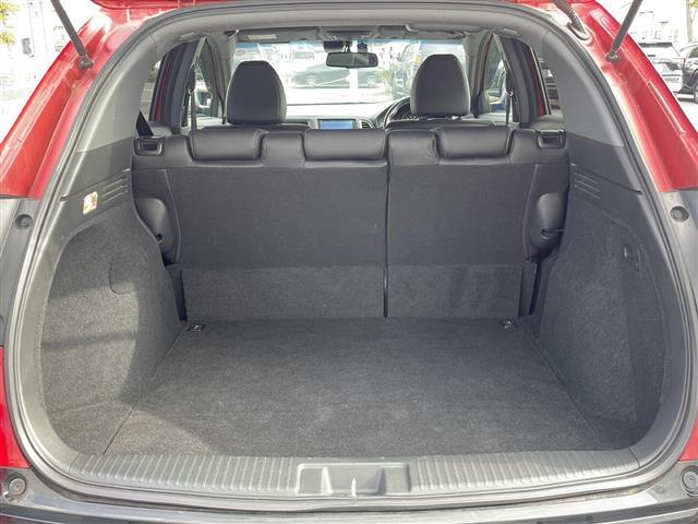 ヴェゼル ハイブリッドＲＳ・ホンダセンシング　純正８インチナビ　フルセグＴＶ　ＥＴＣ　ドラレコ　ホンダセンシング　車線維持支援システム　路外逸脱抑制機能　歩行者事故低減ステアリング　標識認識機能　先行車発進お知らせ機能　衝突軽減ブレーキ　純正ＡＷ（26枚目）