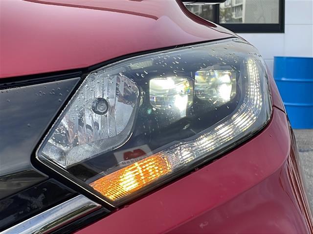 ヴェゼル ハイブリッドＲＳ・ホンダセンシング　純正８インチナビ　フルセグＴＶ　ＥＴＣ　ドラレコ　ホンダセンシング　車線維持支援システム　路外逸脱抑制機能　歩行者事故低減ステアリング　標識認識機能　先行車発進お知らせ機能　衝突軽減ブレーキ　純正ＡＷ（38枚目）