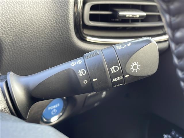 プリウス Sツーリングセレクション・ブラックエディション 純正ディスプレイオーディオ Bluetooth ETC ドライブレコーダー LEDヘッドライト Bカメラ 純正アルミホイール オートマチックハイビーム(12枚目)