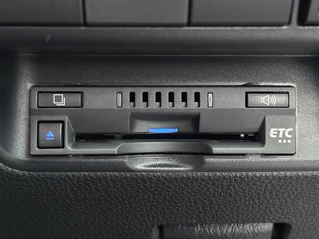 【　ＥＴＣ　】今やカーライフにおける重要性はナビにも匹敵するのではないでしょうか？セットアップを行うことで利用可能になります！