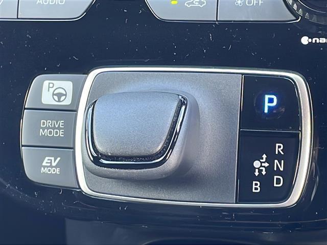 【　シフト　】スムーズなシフトチェンジで快適にお車を操縦していただけます！