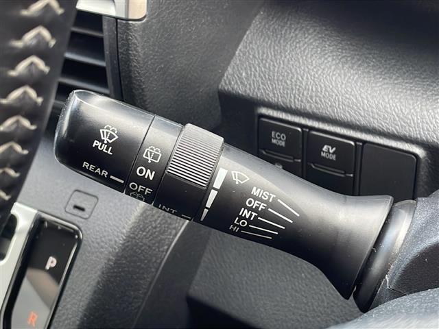 シエンタ ファンベースG クエロ ワンオーナー 純正SDナビ ETC ドライブレコーダー アラウンドビューモニター 純正フロアマット 純正アルミホイール スマートキー・スペアキー有 プッシュアップスタート 両側パワースライドドア(13枚目)