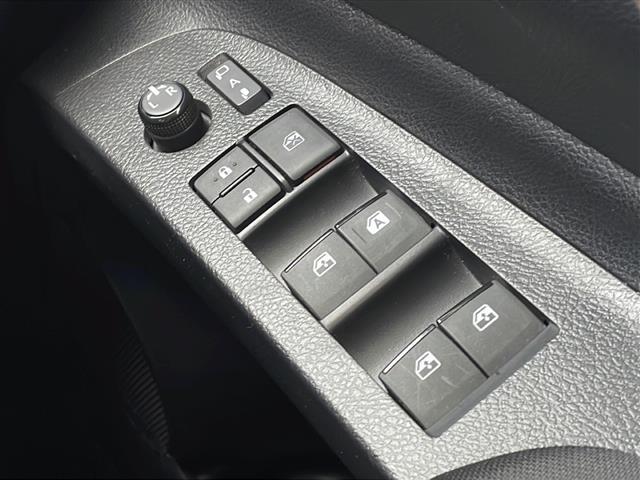 シエンタ ファンベースG クエロ ワンオーナー 純正SDナビ ETC ドライブレコーダー アラウンドビューモニター 純正フロアマット 純正アルミホイール スマートキー・スペアキー有 プッシュアップスタート 両側パワースライドドア(17枚目)