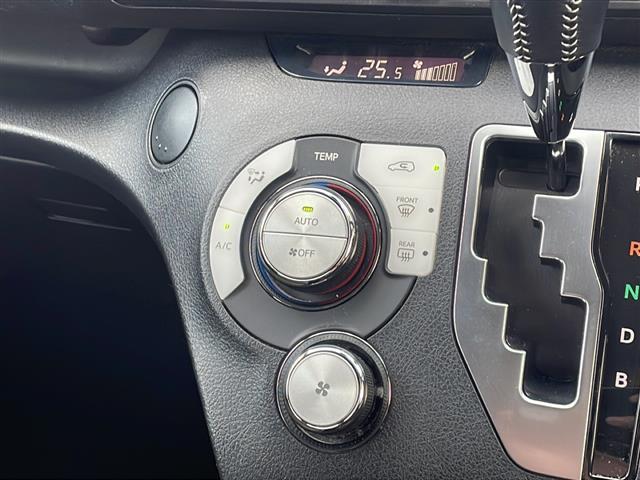 シエンタ ファンベースG クエロ ワンオーナー 純正SDナビ ETC ドライブレコーダー アラウンドビューモニター 純正フロアマット 純正アルミホイール スマートキー・スペアキー有 プッシュアップスタート 両側パワースライドドア(19枚目)