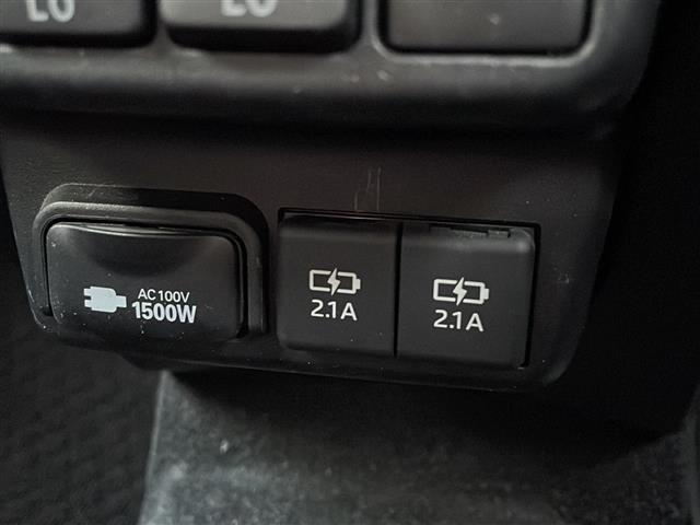 シエンタ ファンベースG クエロ ワンオーナー 純正SDナビ ETC ドライブレコーダー アラウンドビューモニター 純正フロアマット 純正アルミホイール スマートキー・スペアキー有 プッシュアップスタート 両側パワースライドドア(23枚目)