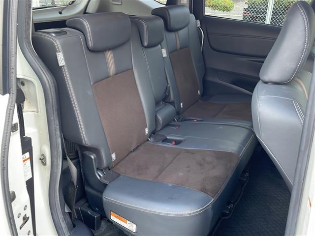 シエンタ ファンベースG クエロ ワンオーナー 純正SDナビ ETC ドライブレコーダー アラウンドビューモニター 純正フロアマット 純正アルミホイール スマートキー・スペアキー有 プッシュアップスタート 両側パワースライドドア(25枚目)