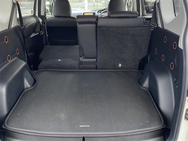 シエンタ ファンベースG クエロ ワンオーナー 純正SDナビ ETC ドライブレコーダー アラウンドビューモニター 純正フロアマット 純正アルミホイール スマートキー・スペアキー有 プッシュアップスタート 両側パワースライドドア(28枚目)