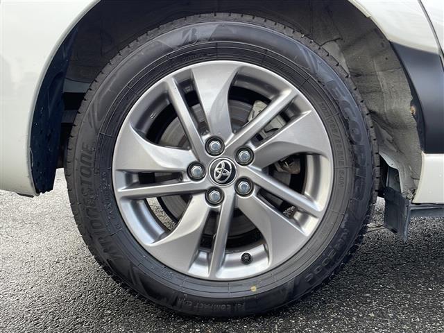 シエンタ ファンベースG クエロ ワンオーナー 純正SDナビ ETC ドライブレコーダー アラウンドビューモニター 純正フロアマット 純正アルミホイール スマートキー・スペアキー有 プッシュアップスタート 両側パワースライドドア(41枚目)