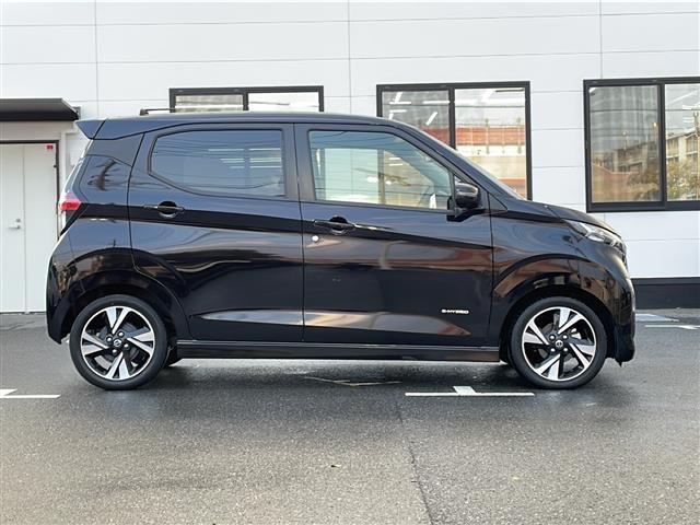 デイズ ハイウェイスター　Ｇターボプロパイロットエディション　純正９インチナビ　Ｂｌｕｅｔｏｏｔｈ　フルセグテレビ　ＥＴＣ　プロパイロット　オートハイビーム　電動パーキングブレーキ　アラウンドビューモニター　エマージェンシーブレーキ　スマートキースペアキー有（30枚目）