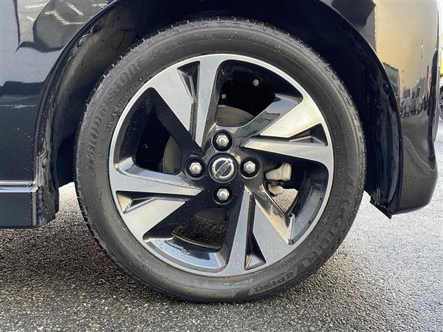 デイズ ハイウェイスター　Ｇターボプロパイロットエディション　純正９インチナビ　Ｂｌｕｅｔｏｏｔｈ　フルセグテレビ　ＥＴＣ　プロパイロット　オートハイビーム　電動パーキングブレーキ　アラウンドビューモニター　エマージェンシーブレーキ　スマートキースペアキー有（41枚目）