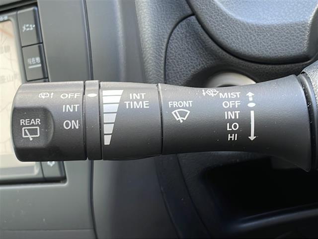 ノート Ｘ　ワンオーナー　純正ＳＤナビ　フルセグテレビ　Ｂｌｕｅｔｏｏｔｈ　ドライブレコーダー　プッシュスタート　電動格納ウィンカーミラー　アイドリングストップ　フロアマット　１４インチスチールホイール（10枚目）