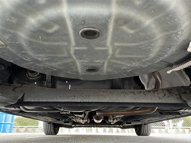 ノート Ｘ　ワンオーナー　純正ＳＤナビ　フルセグテレビ　Ｂｌｕｅｔｏｏｔｈ　ドライブレコーダー　プッシュスタート　電動格納ウィンカーミラー　アイドリングストップ　フロアマット　１４インチスチールホイール（43枚目）