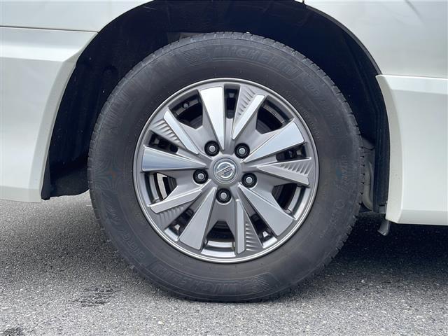 セレナ ｅ－パワー　ハイウェイスターＶ　フリップダウンモニター　純正９インチナビ　フルセグテレビ　プロパイロット　エマージェンシーブレーキ　両側パワースライドドア　ＥＴＣ　純正ドライブレコーダー　パーキングアシスト　スマートキー（41枚目）