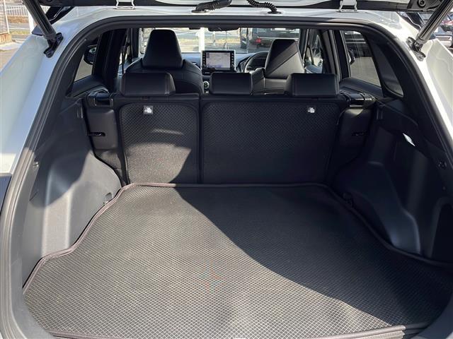 ＲＡＶ４ ＰＨＶ ブラックトーン　ワンオーナー　純正ディスプレイオーディオ　フルセグテレビ　パノラミックビューモニター　トヨタセーフティセンス　デジタルインナーミラー　ワイヤレス充電　ブラインドスポットモニター　ドライブレコーダー（26枚目）