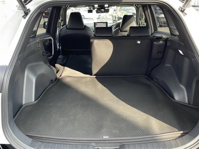 ＲＡＶ４ ＰＨＶ ブラックトーン　ワンオーナー　純正ディスプレイオーディオ　フルセグテレビ　パノラミックビューモニター　トヨタセーフティセンス　デジタルインナーミラー　ワイヤレス充電　ブラインドスポットモニター　ドライブレコーダー（27枚目）