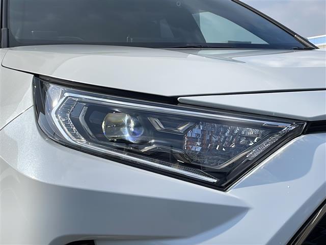 ＲＡＶ４ ＰＨＶ ブラックトーン　ワンオーナー　純正ディスプレイオーディオ　フルセグテレビ　パノラミックビューモニター　トヨタセーフティセンス　デジタルインナーミラー　ワイヤレス充電　ブラインドスポットモニター　ドライブレコーダー（39枚目）