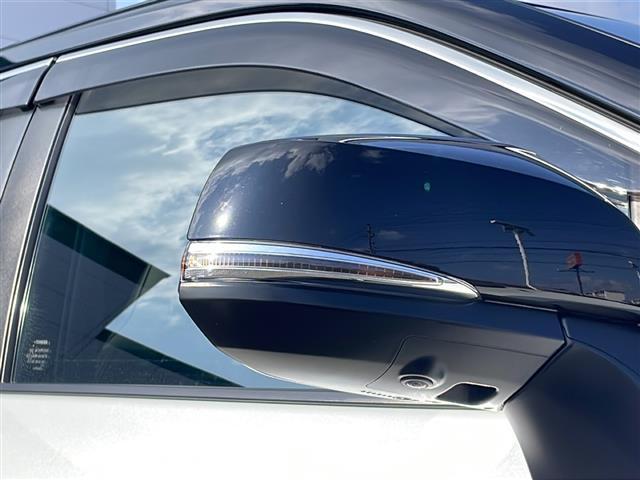 ＲＡＶ４ ＰＨＶ ブラックトーン　ワンオーナー　純正ディスプレイオーディオ　フルセグテレビ　パノラミックビューモニター　トヨタセーフティセンス　デジタルインナーミラー　ワイヤレス充電　ブラインドスポットモニター　ドライブレコーダー（40枚目）