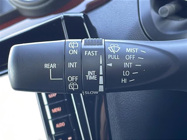 スイフトスポーツ ベースグレード ワンオーナー 純正ナビ パノラミックビューモニター スズキセーフティサポート シートヒーター レーンキープアシスト ドライブレコーダー ETC 純正LEDヘッドライト フルセグテレビ スマートキー(12枚目)