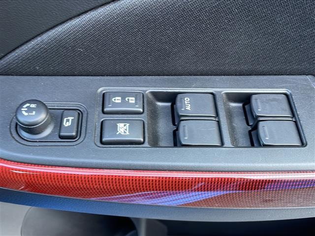 スイフトスポーツ ベースグレード ワンオーナー 純正ナビ パノラミックビューモニター スズキセーフティサポート シートヒーター レーンキープアシスト ドライブレコーダー ETC 純正LEDヘッドライト フルセグテレビ スマートキー(15枚目)