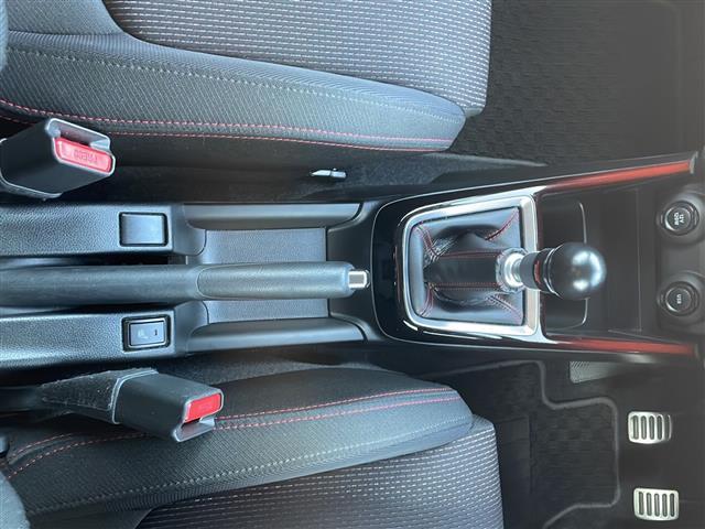 スイフトスポーツ ベースグレード ワンオーナー 純正ナビ パノラミックビューモニター スズキセーフティサポート シートヒーター レーンキープアシスト ドライブレコーダー ETC 純正LEDヘッドライト フルセグテレビ スマートキー(20枚目)