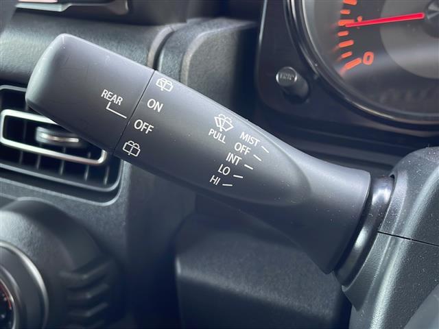 ジムニー ＸＣ　社外ディスプレイオーディオ　ａｐｐｌｅｃａｒｐｌａｙ　ａｎｄｒｏｉｄａｕｔｏ　スズキセーフティ　デュアルセンサーブレーキサポート　誤発進抑制機能　車線逸脱警報　ふらつき警報　先行車発進お知らせ機能（9枚目）